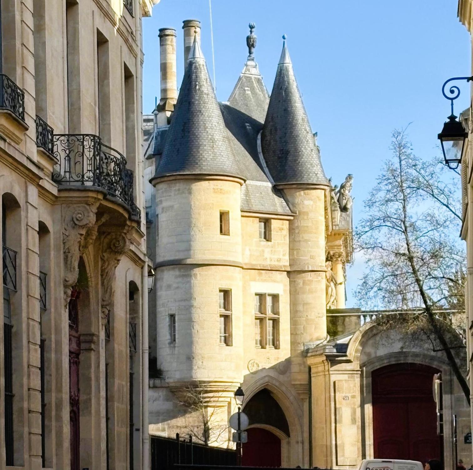 Ferienwohnung La Galerie Des Archives-Unique And Elegant Gem-Marais Paris Exterior foto